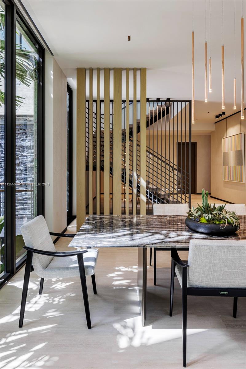 SUNSET ISLANDS-ISLAND NO - Residential