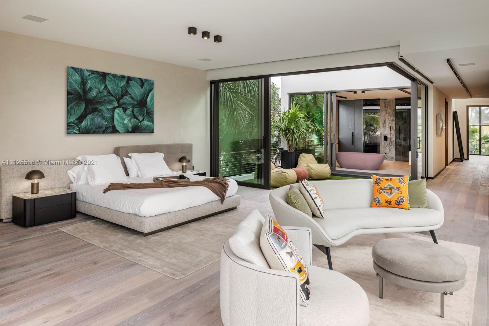 SUNSET ISLANDS-ISLAND NO - Residential