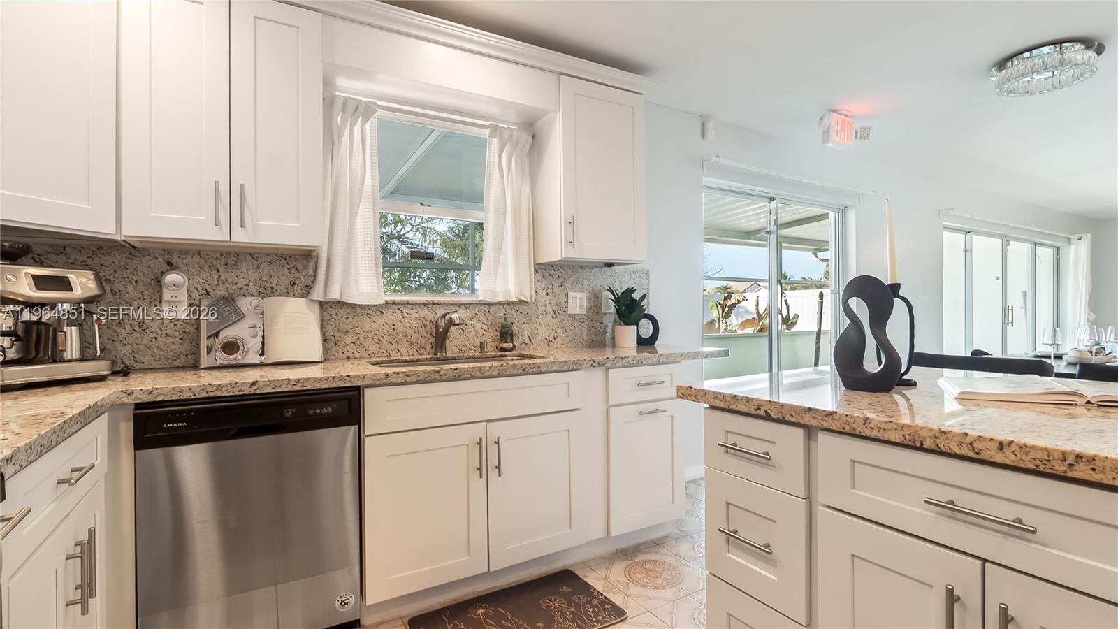 SAWGRASS ESTATES NORTH - Residential