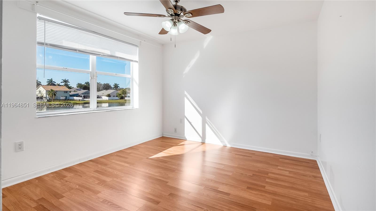 SAWGRASS ESTATES NORTH - Residential