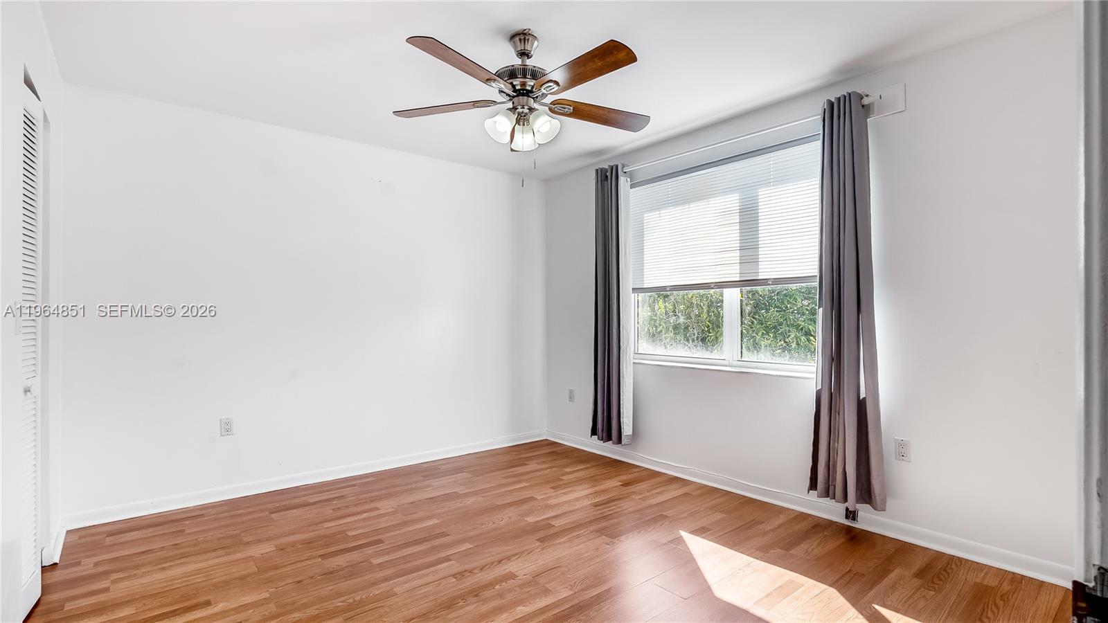 SAWGRASS ESTATES NORTH - Residential