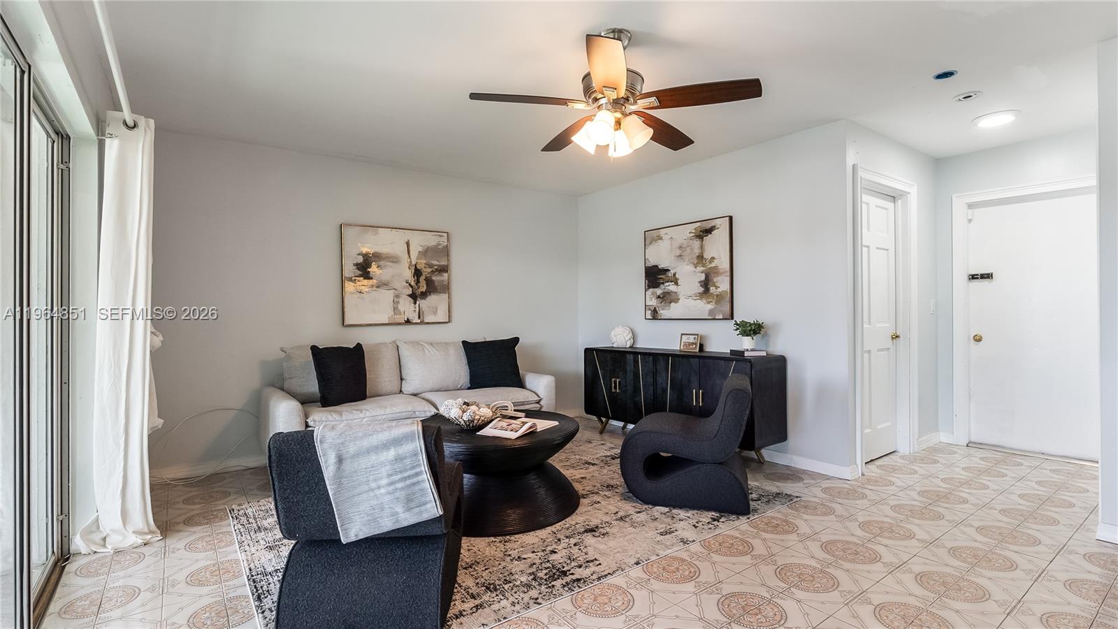 SAWGRASS ESTATES NORTH - Residential