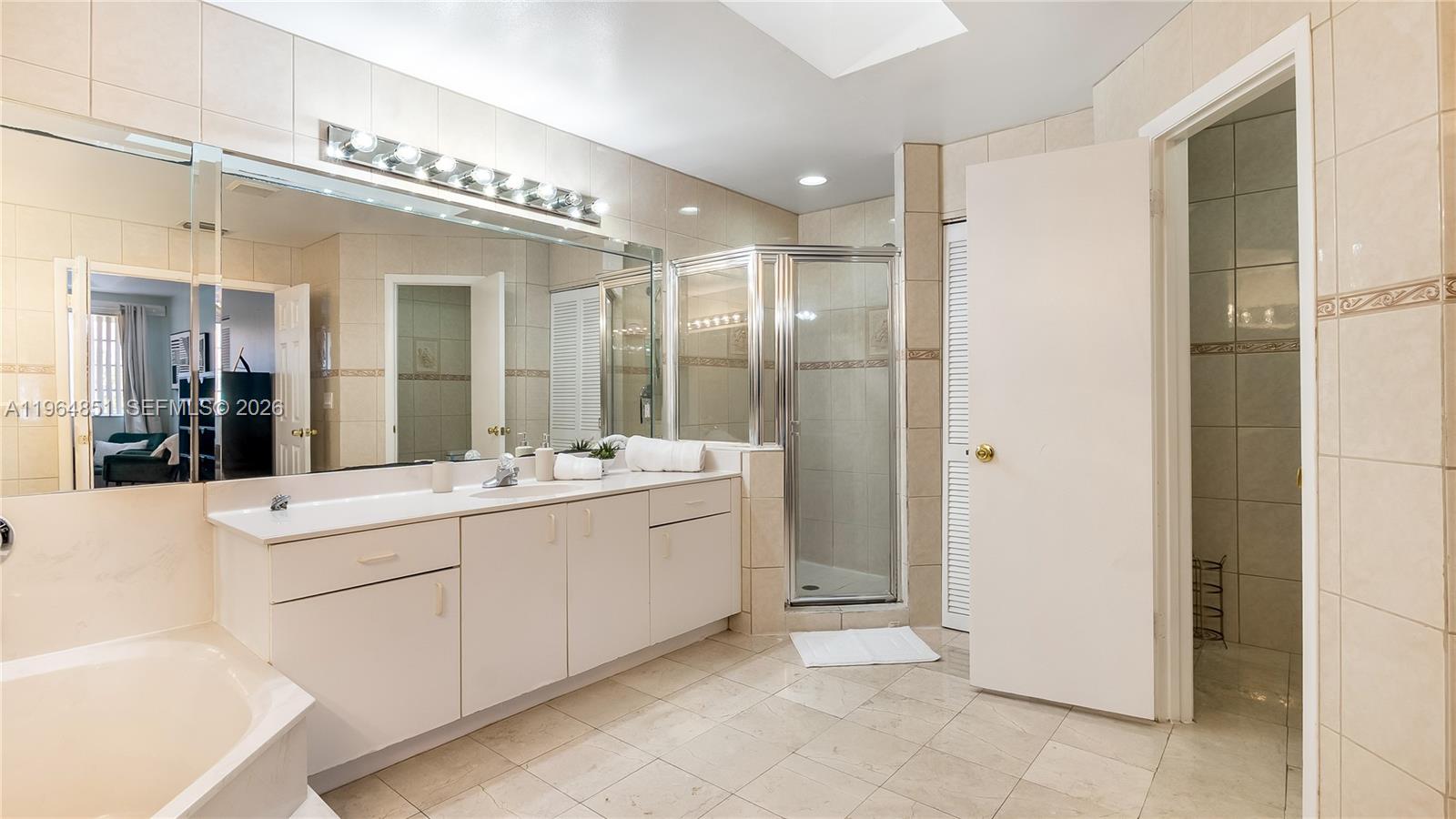 SAWGRASS ESTATES NORTH - Residential