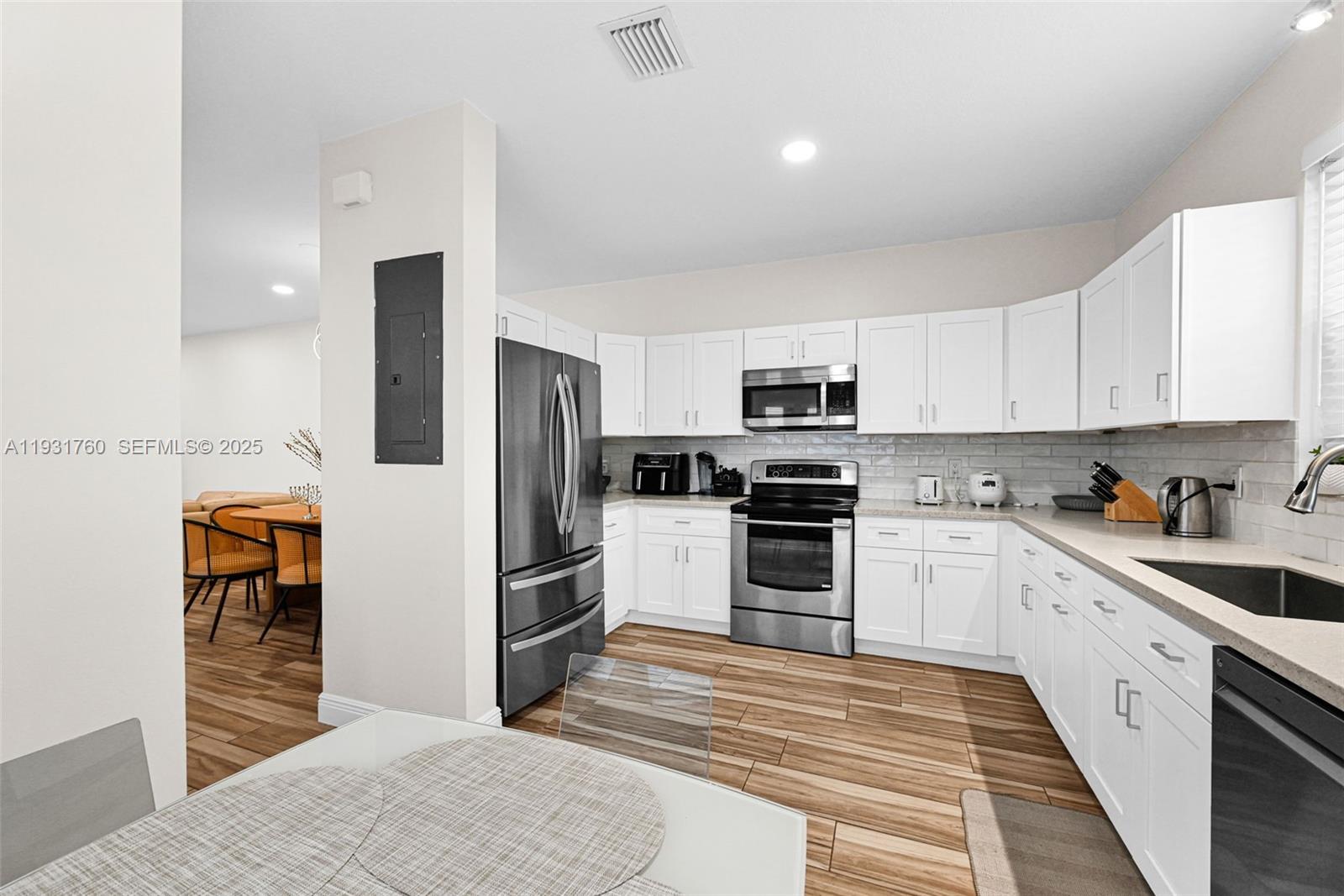 WEST LAKE VILLAGE PLAT - Residential