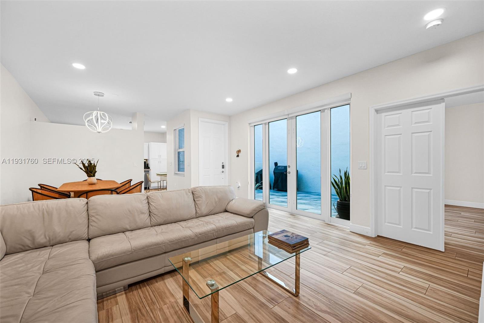 WEST LAKE VILLAGE PLAT - Residential