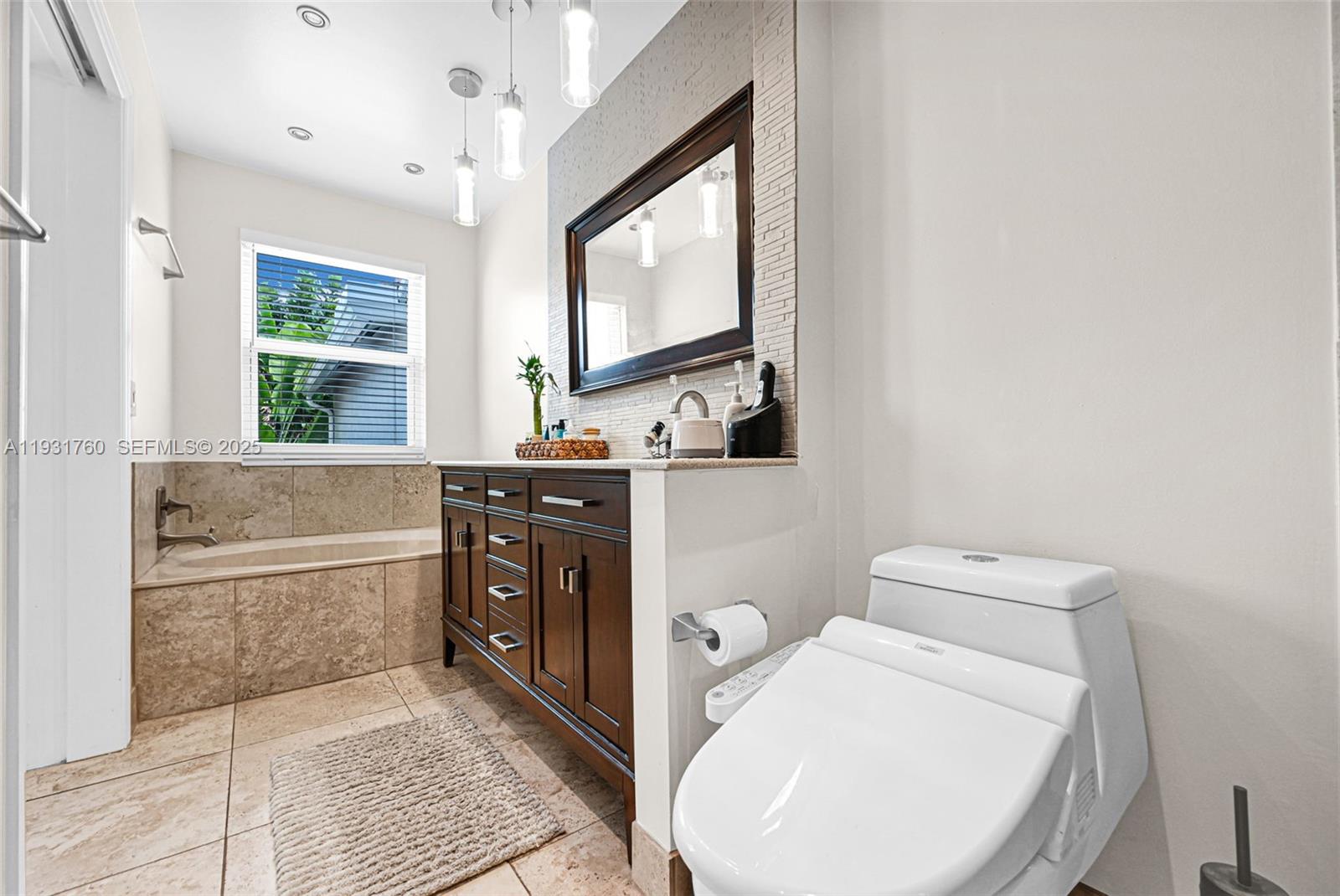 WEST LAKE VILLAGE PLAT - Residential