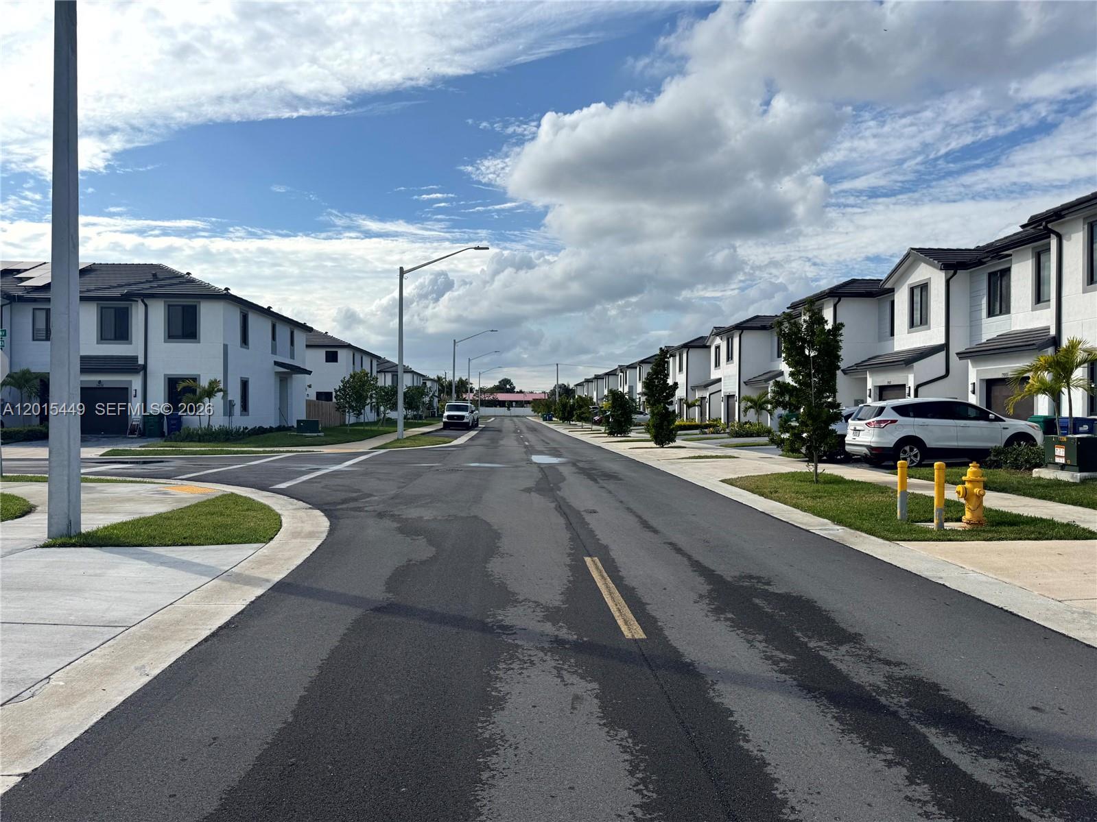 CENTURY PARK SQUARE - Residential