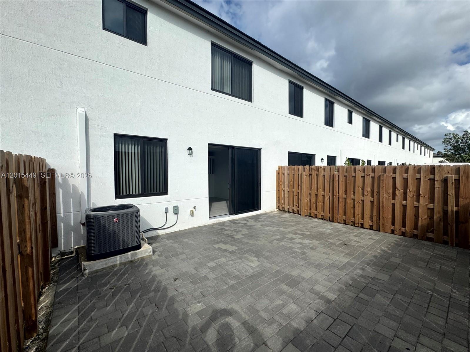 CENTURY PARK SQUARE - Residential