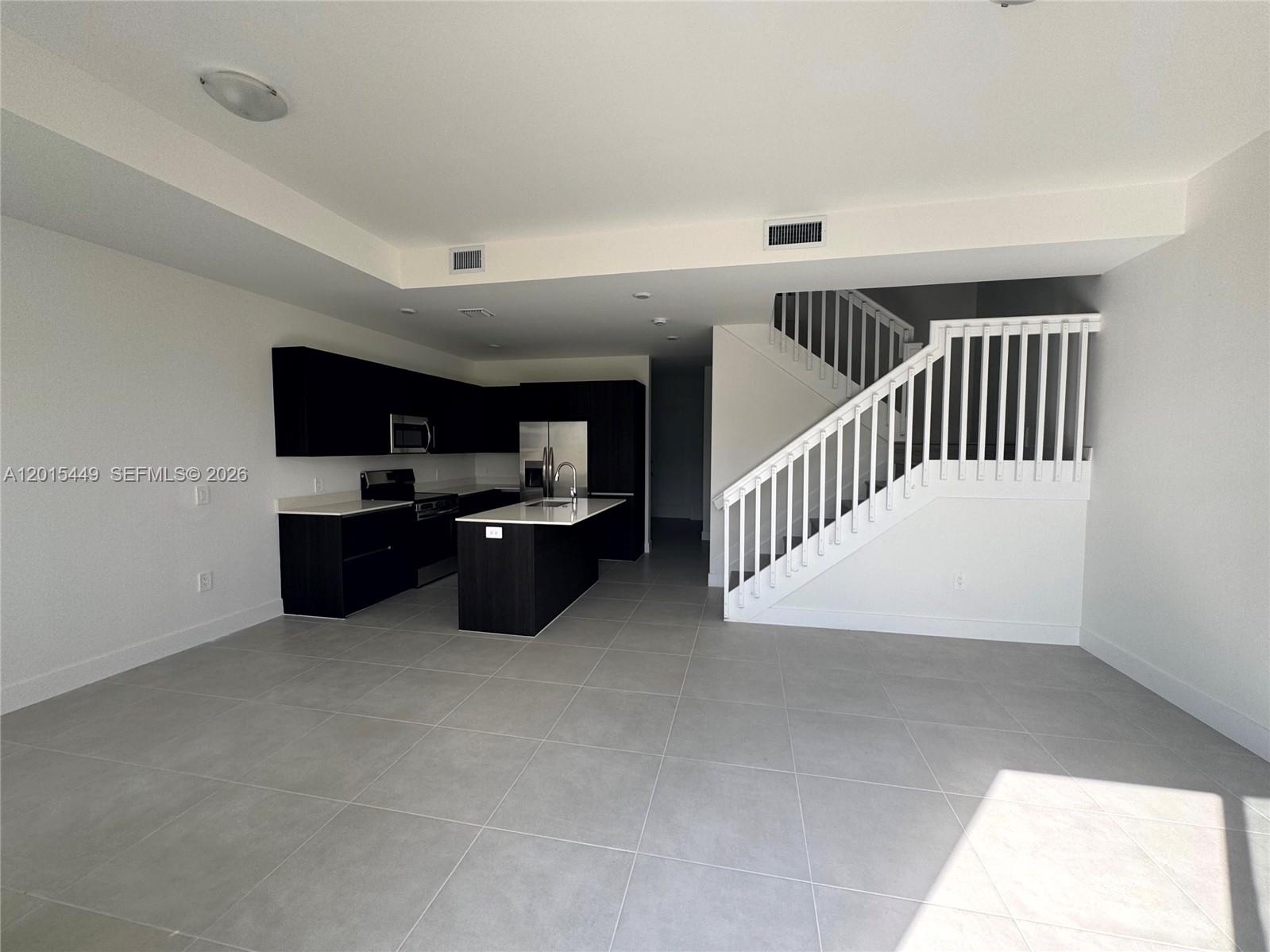 CENTURY PARK SQUARE - Residential