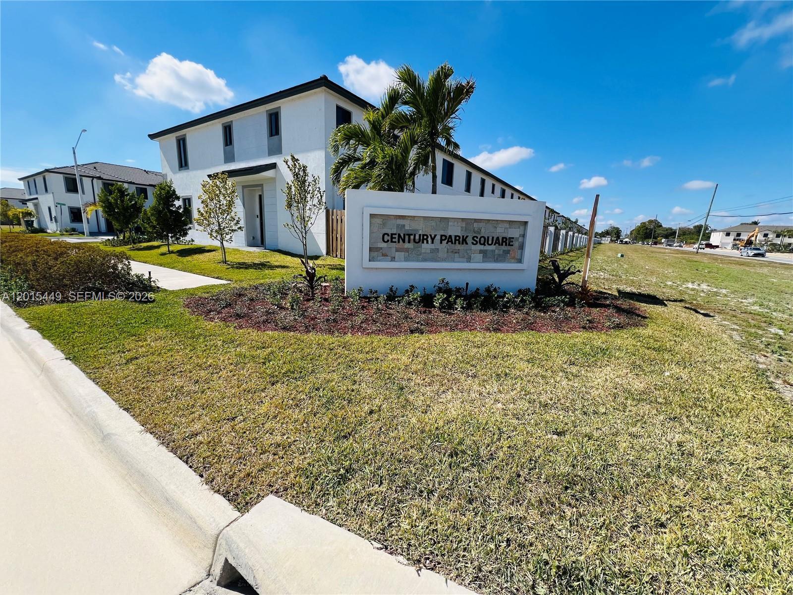 CENTURY PARK SQUARE - Residential