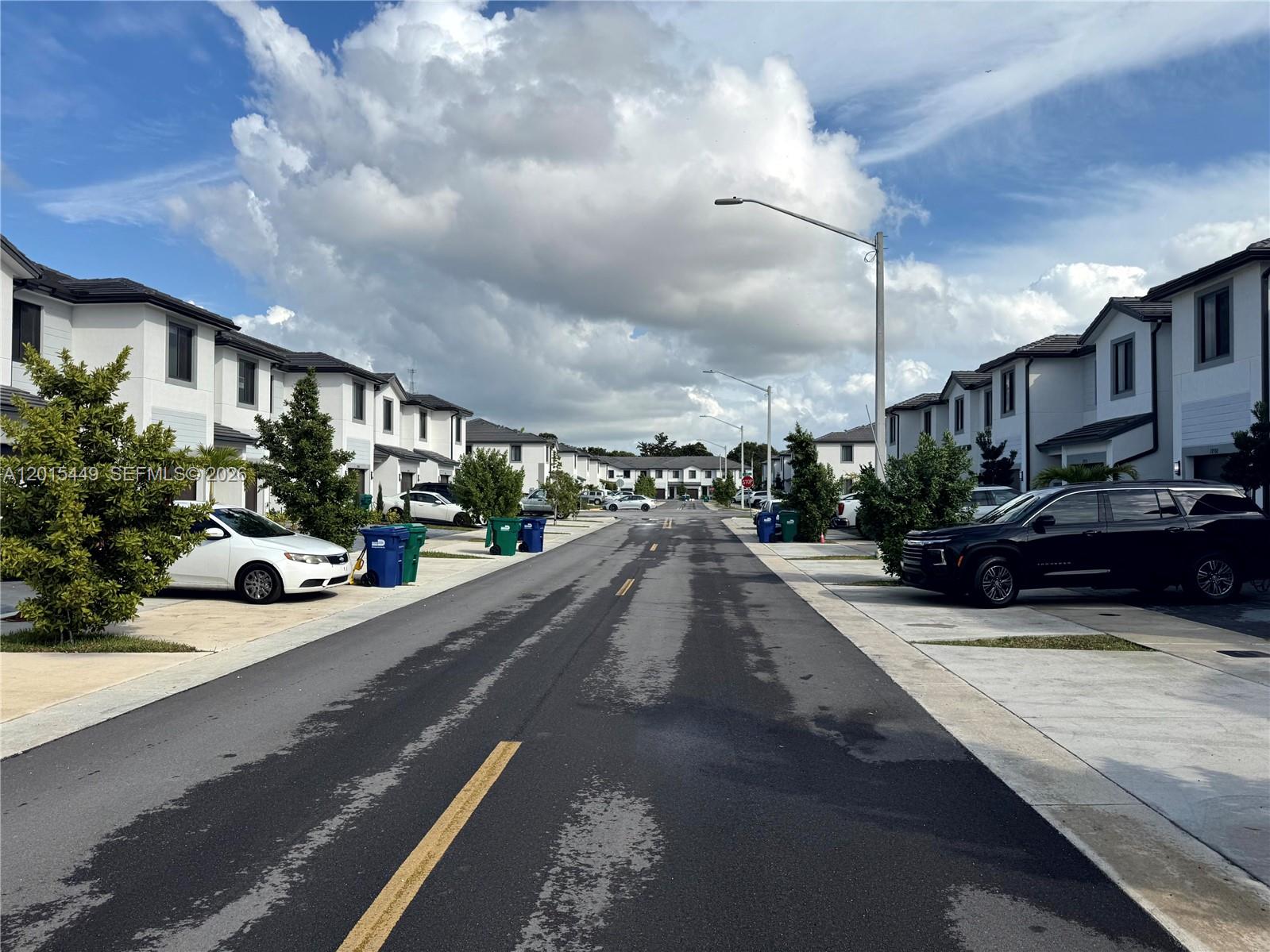 CENTURY PARK SQUARE - Residential