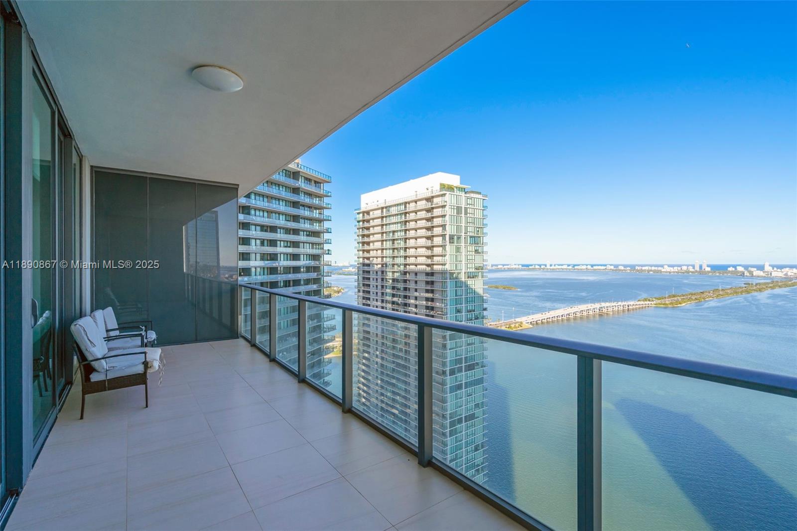 GRAN PARAISO CONDO - Residential
