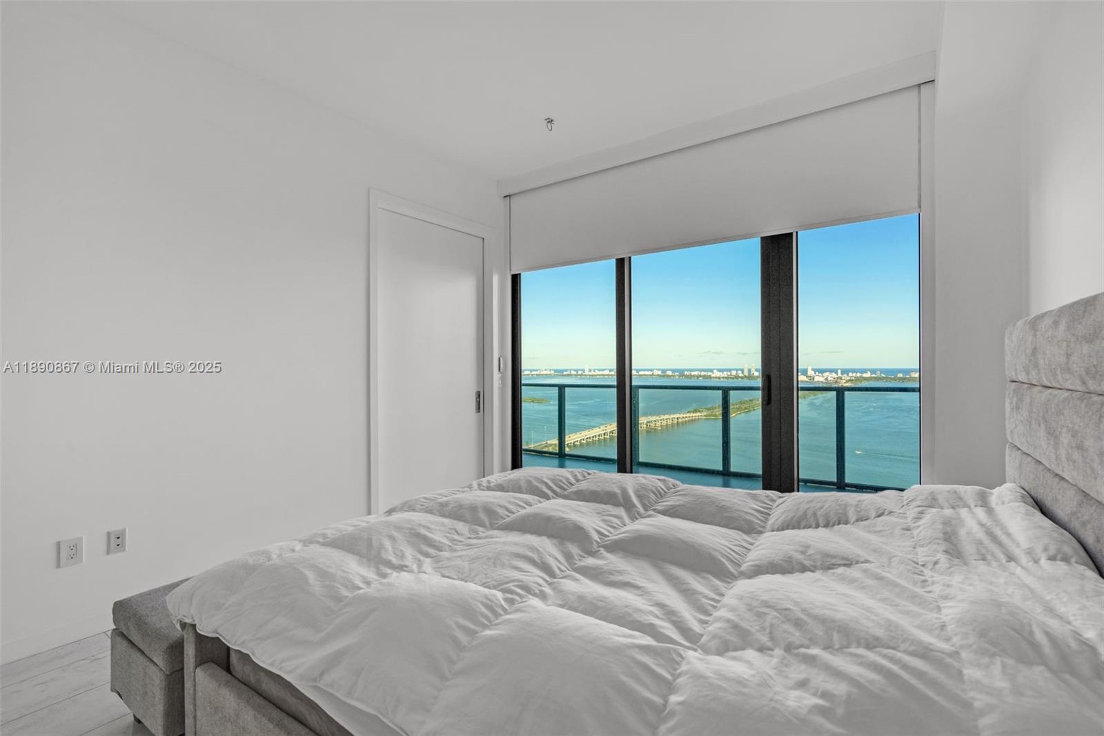 GRAN PARAISO CONDO - Residential