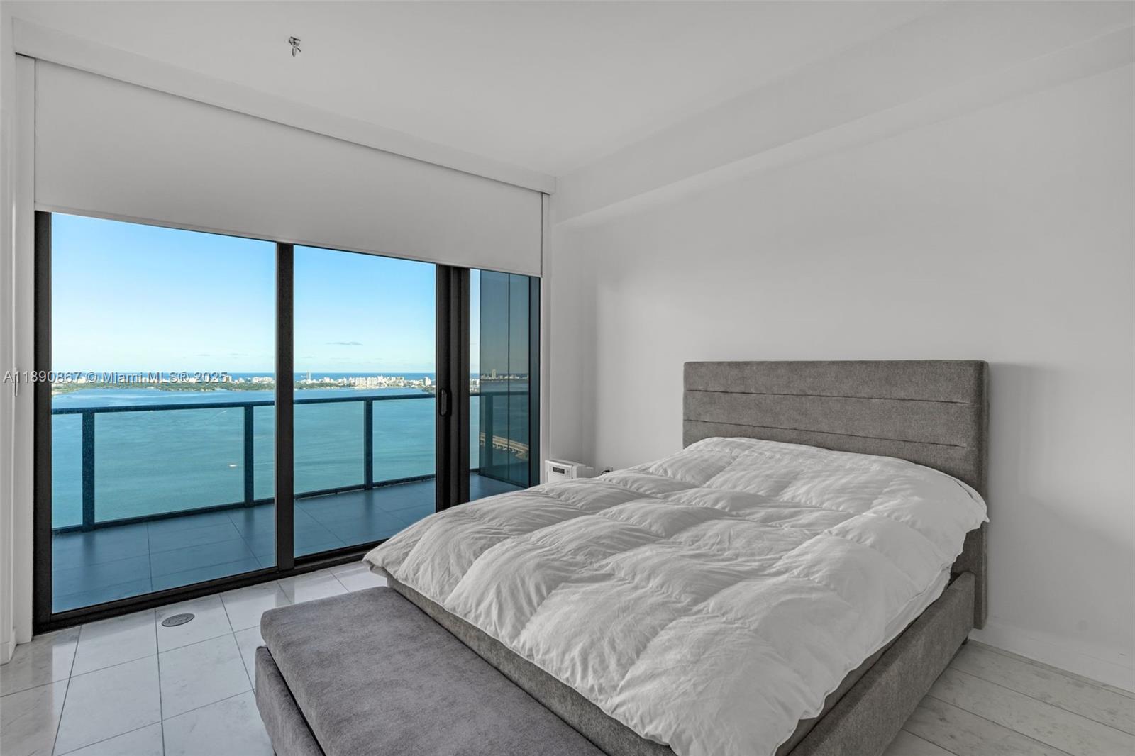GRAN PARAISO CONDO - Residential