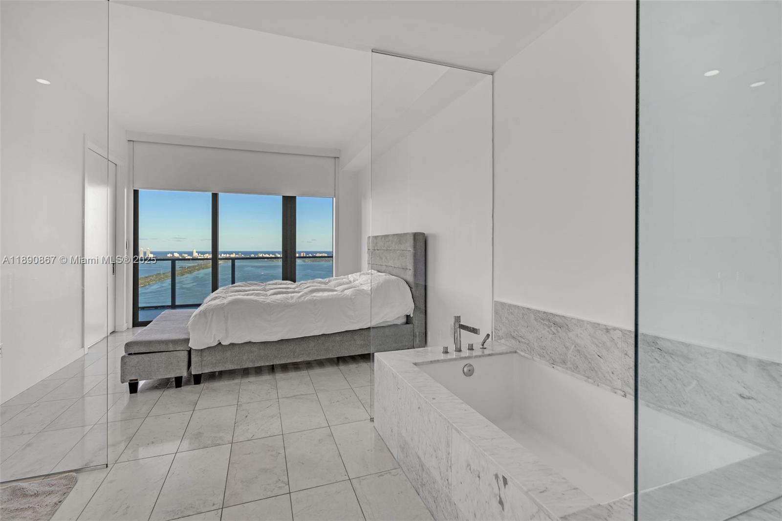 GRAN PARAISO CONDO - Residential