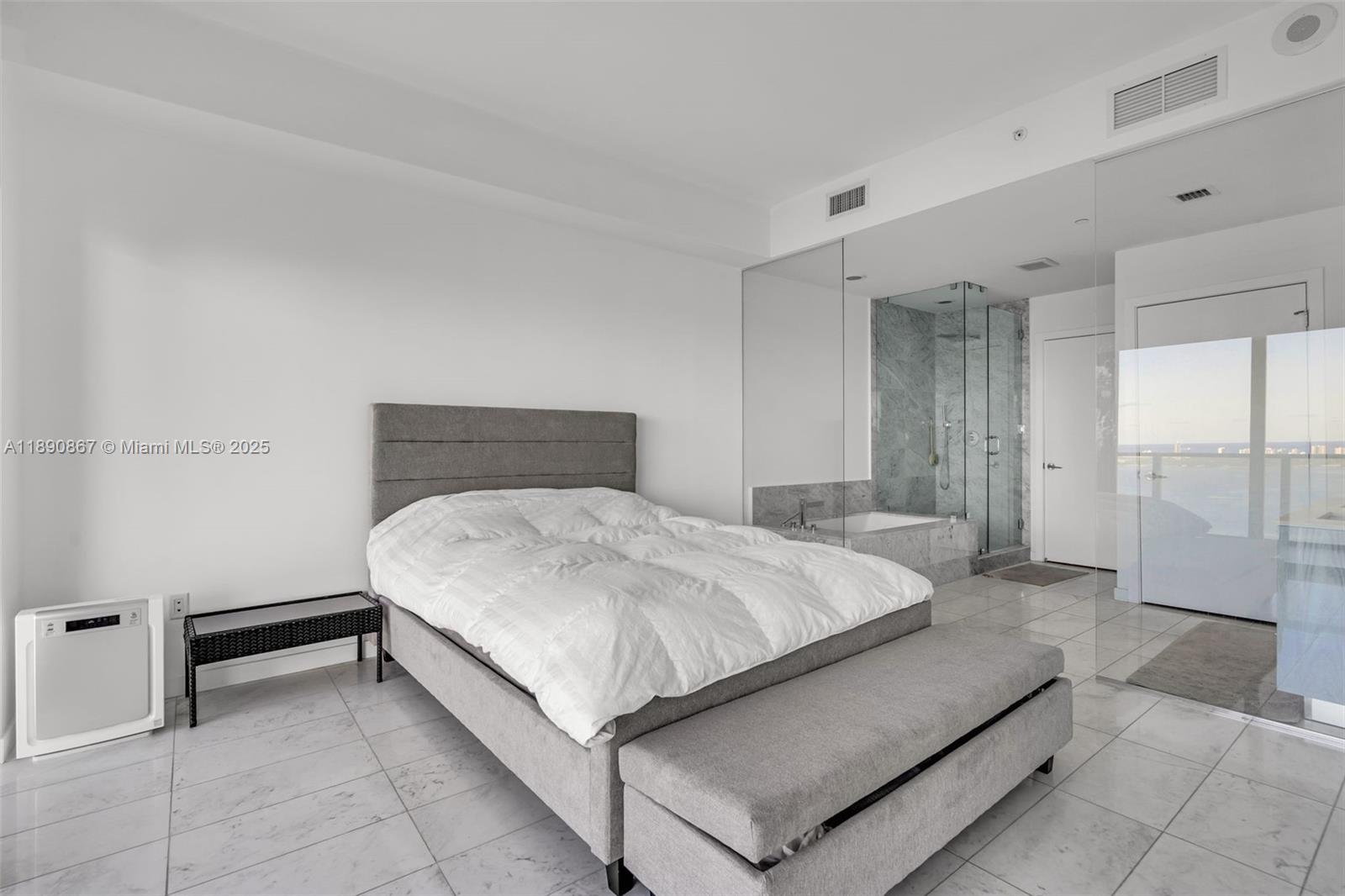 GRAN PARAISO CONDO - Residential