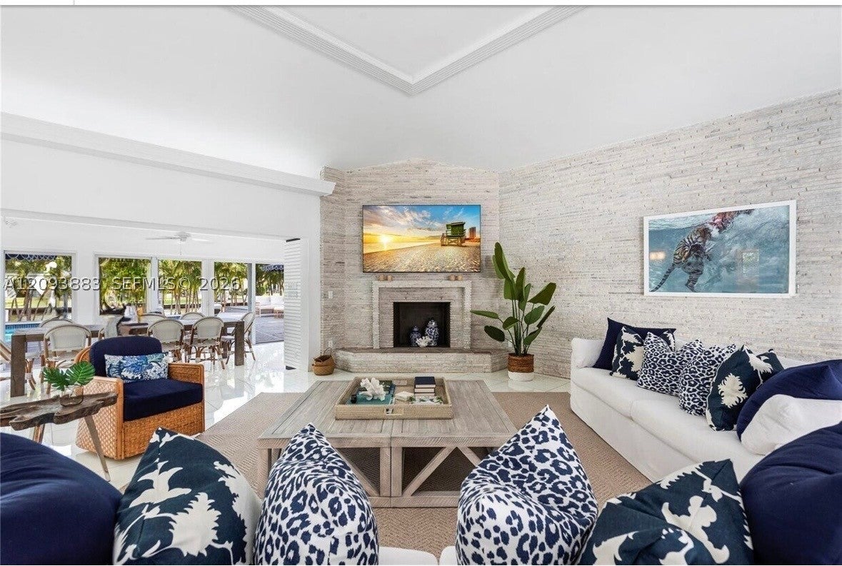 1025 Belle Meade Island Dr