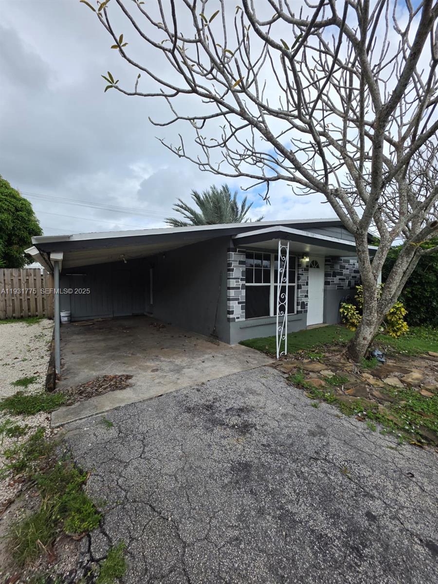 PLAYLAND ESTATES SEC 3 - Residential Lease