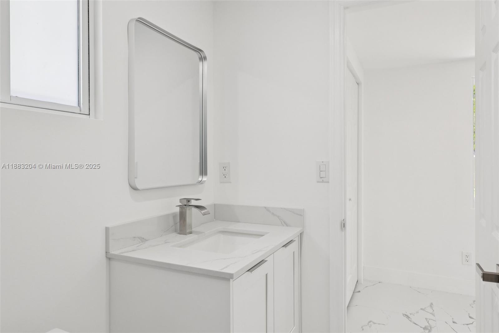 LAUDERDALE - Residential