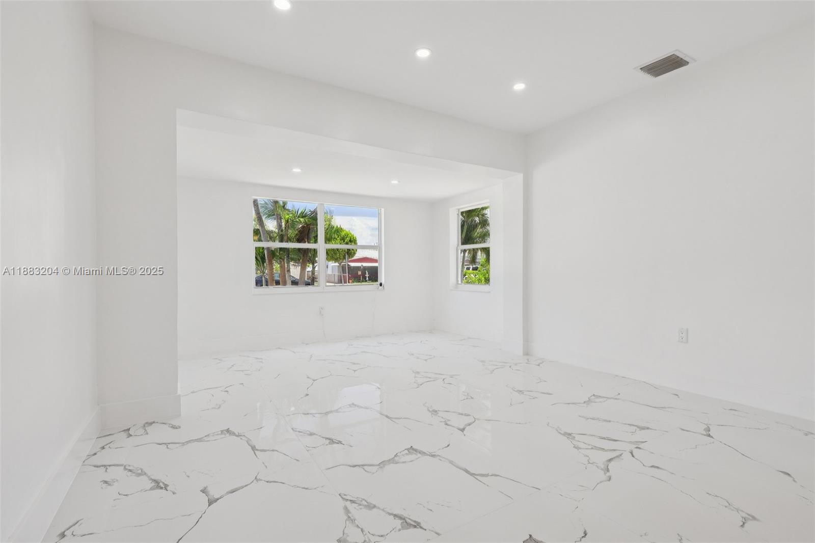 LAUDERDALE - Residential