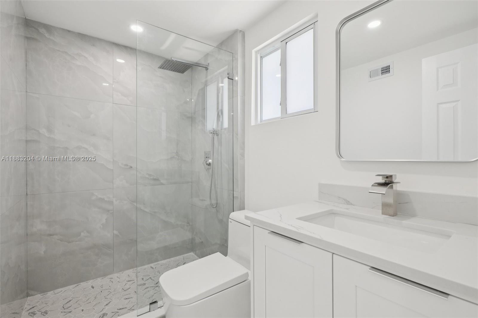 LAUDERDALE - Residential