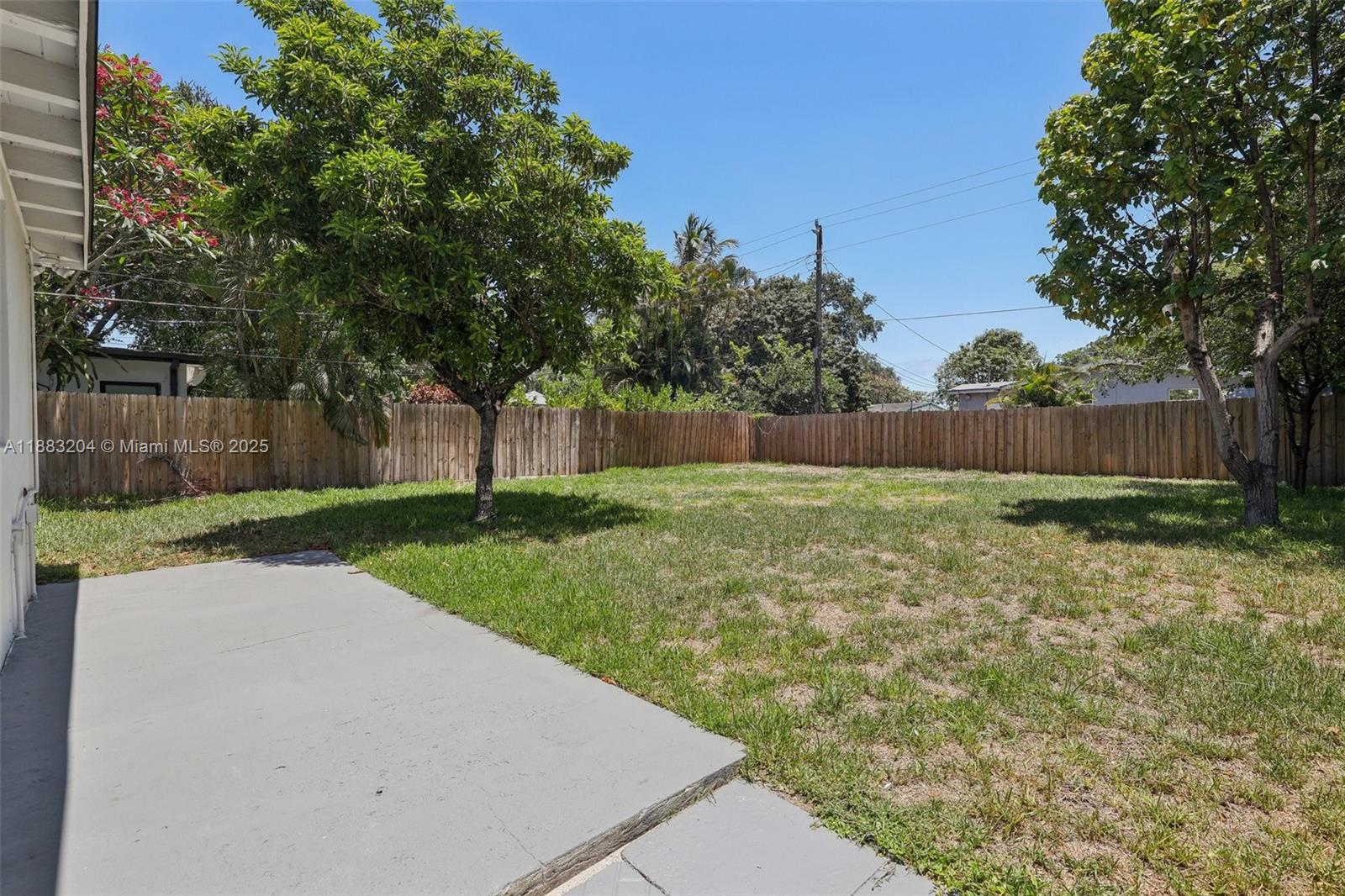 LAUDERDALE - Residential