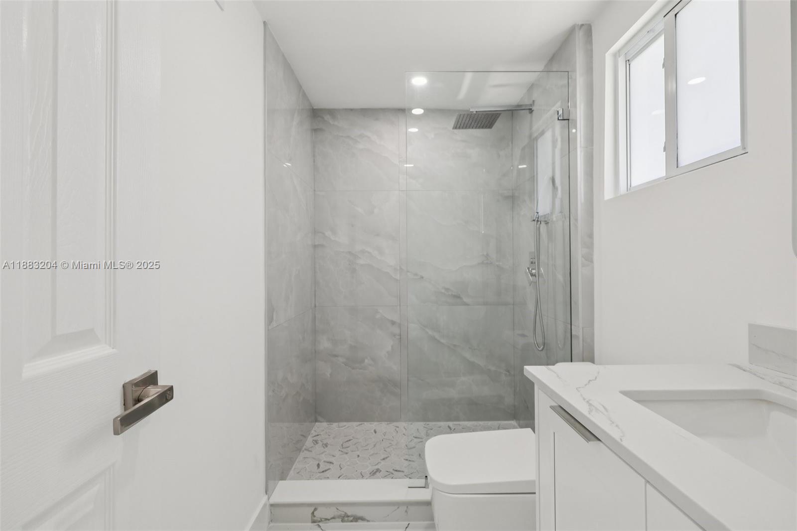 LAUDERDALE - Residential