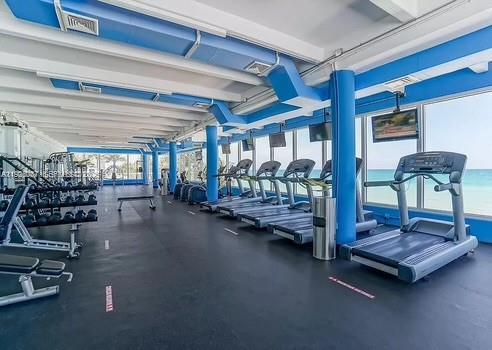 5401 Collins Ave 612