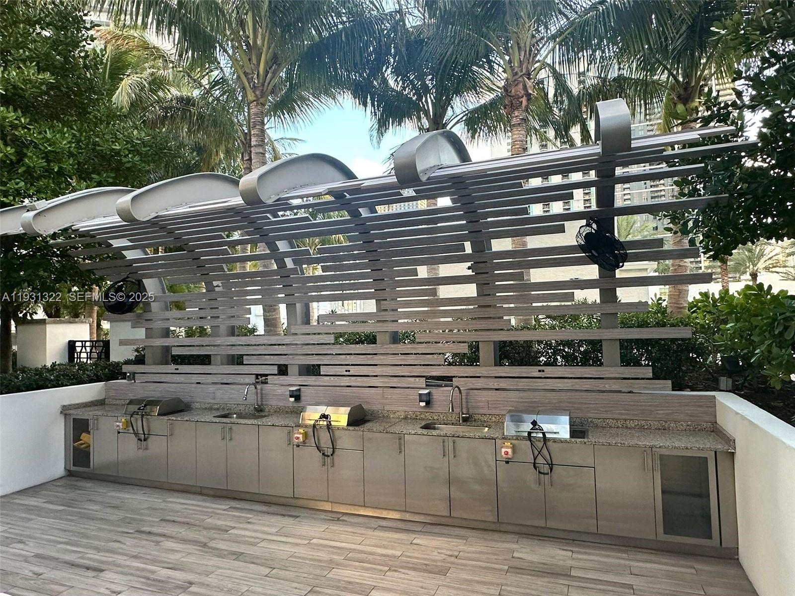 PARAMOUNT MIAMI WORLDCENT - Residential