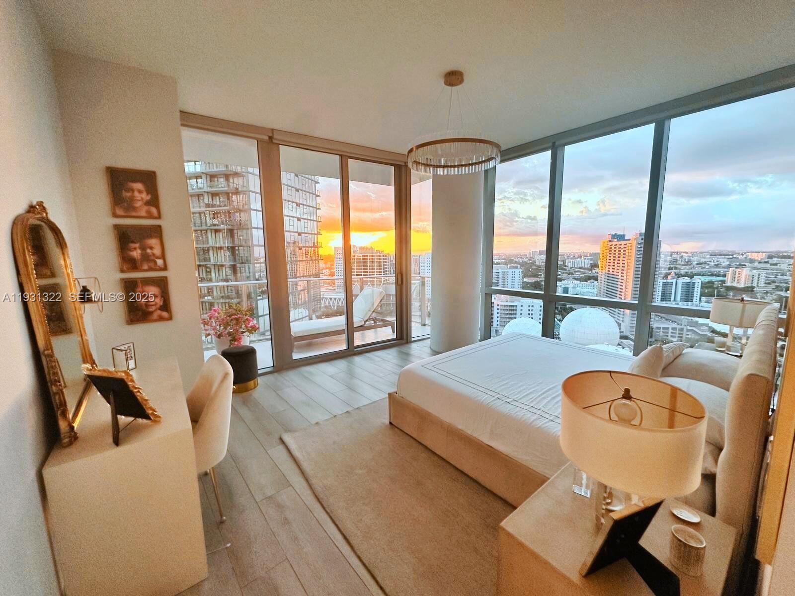 PARAMOUNT MIAMI WORLDCENT - Residential