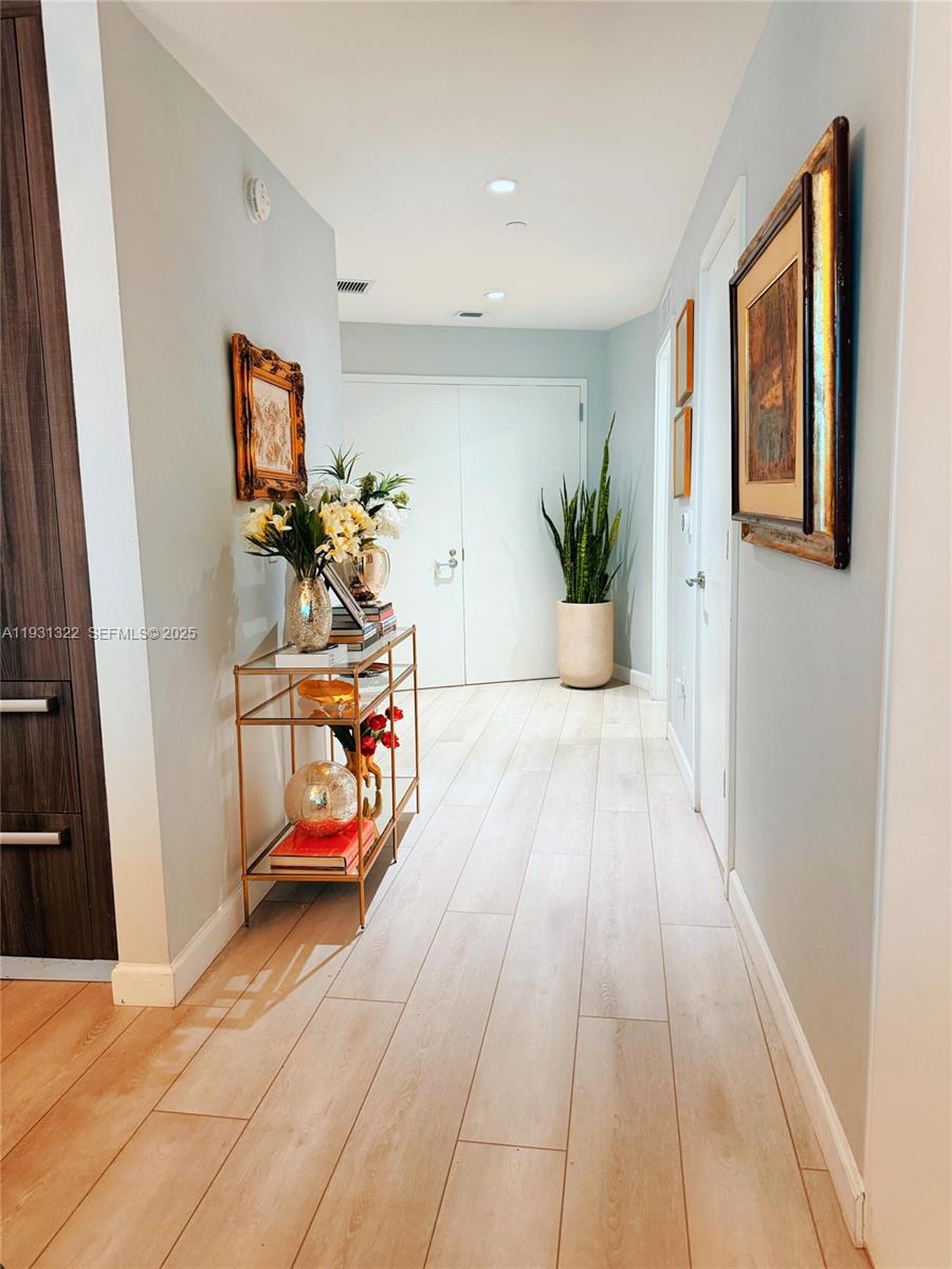 PARAMOUNT MIAMI WORLDCENT - Residential