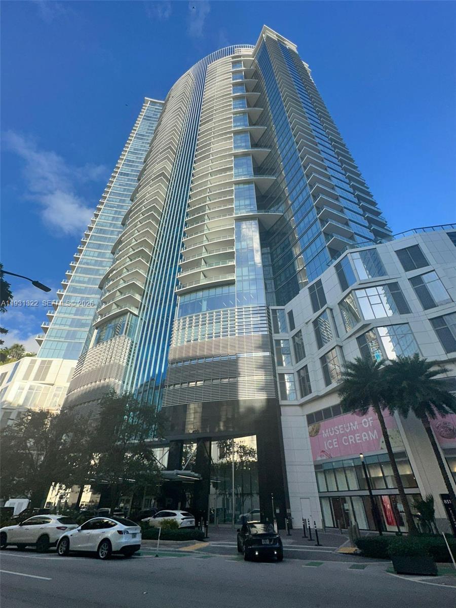 PARAMOUNT MIAMI WORLDCENT - Residential