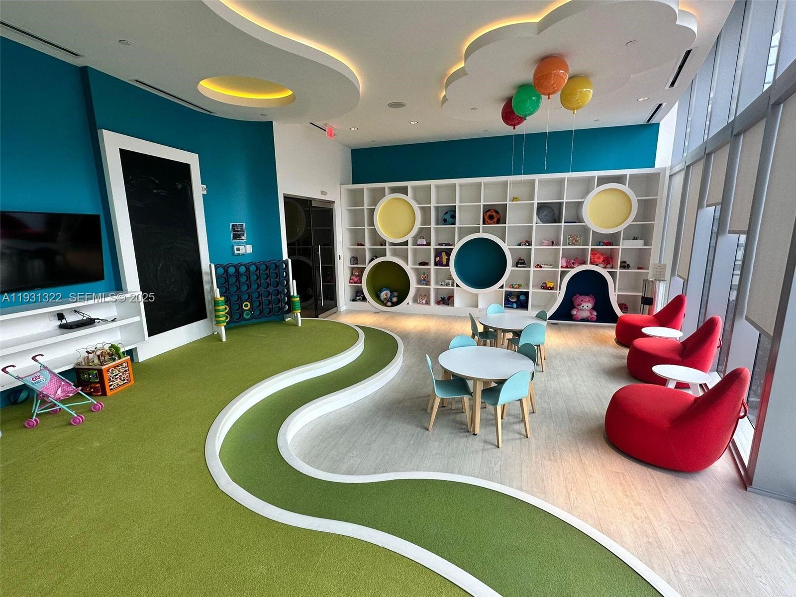 PARAMOUNT MIAMI WORLDCENT - Residential