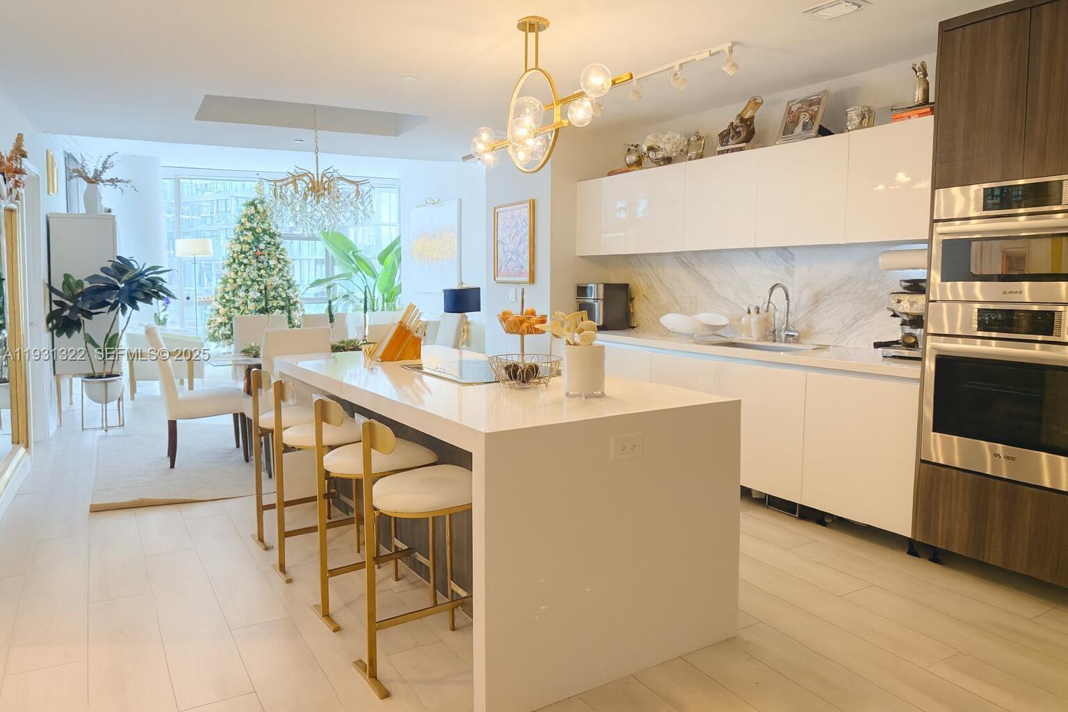 PARAMOUNT MIAMI WORLDCENT - Residential