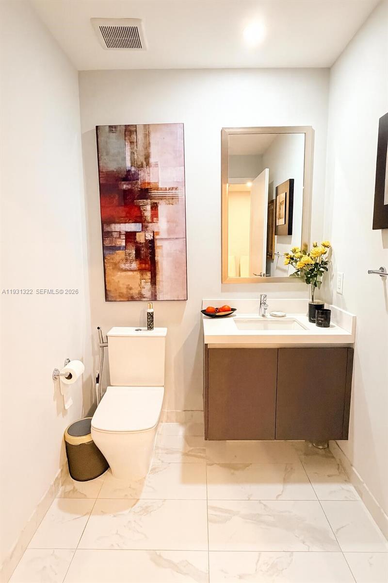 PARAMOUNT MIAMI WORLDCENT - Residential