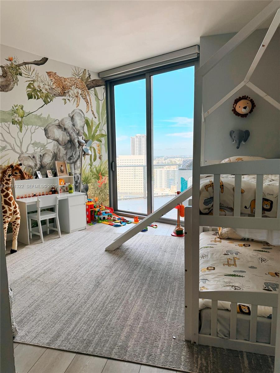 PARAMOUNT MIAMI WORLDCENT - Residential