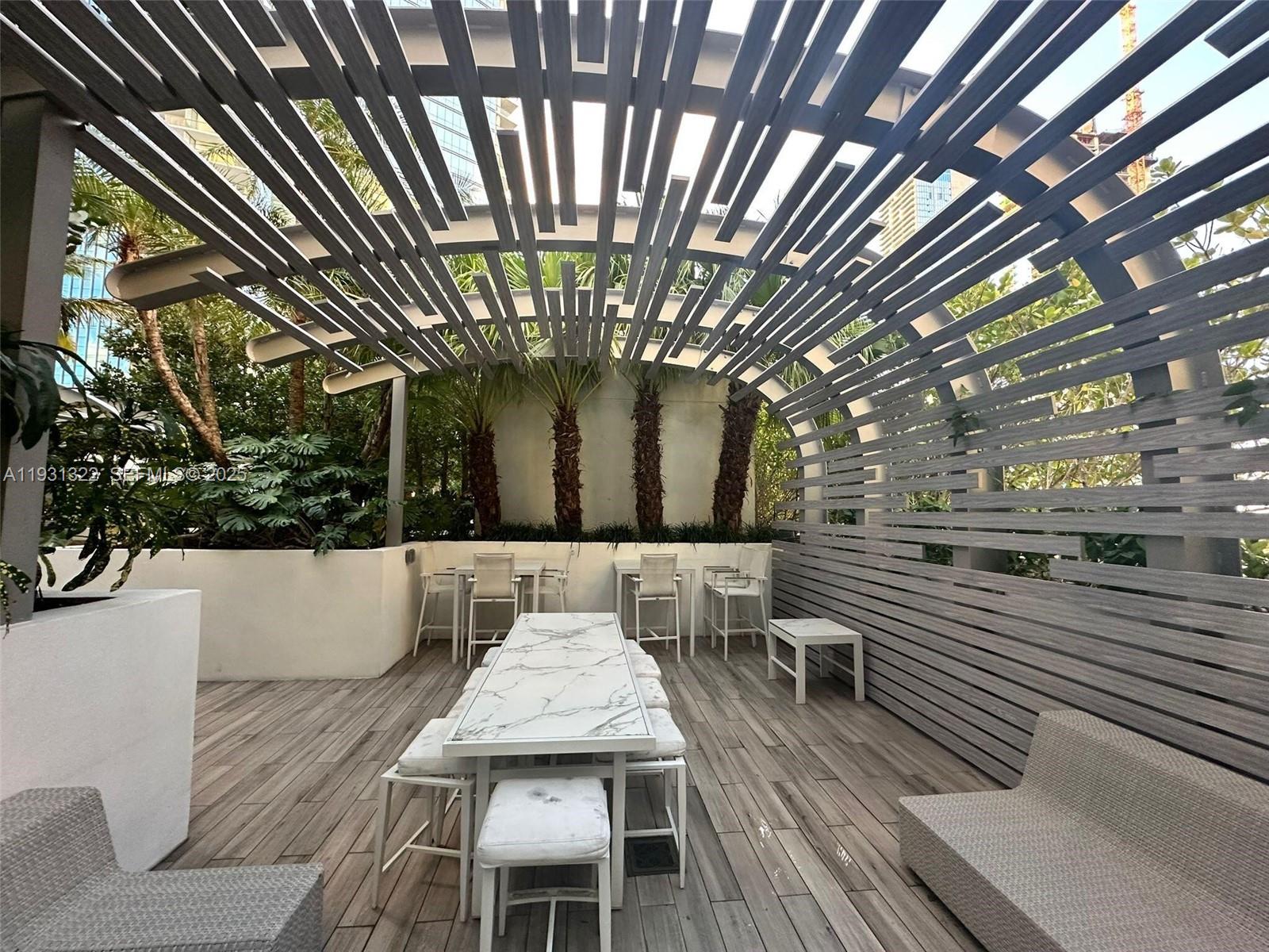 PARAMOUNT MIAMI WORLDCENT - Residential