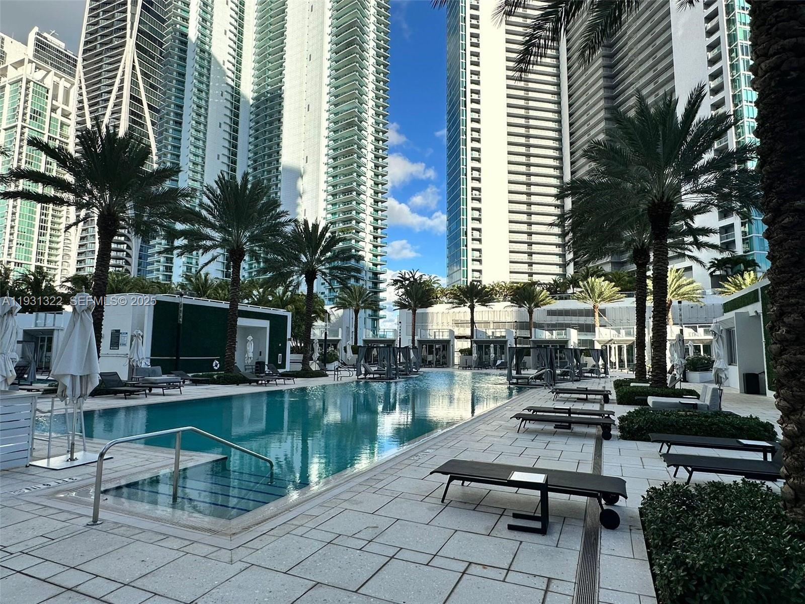 PARAMOUNT MIAMI WORLDCENT - Residential