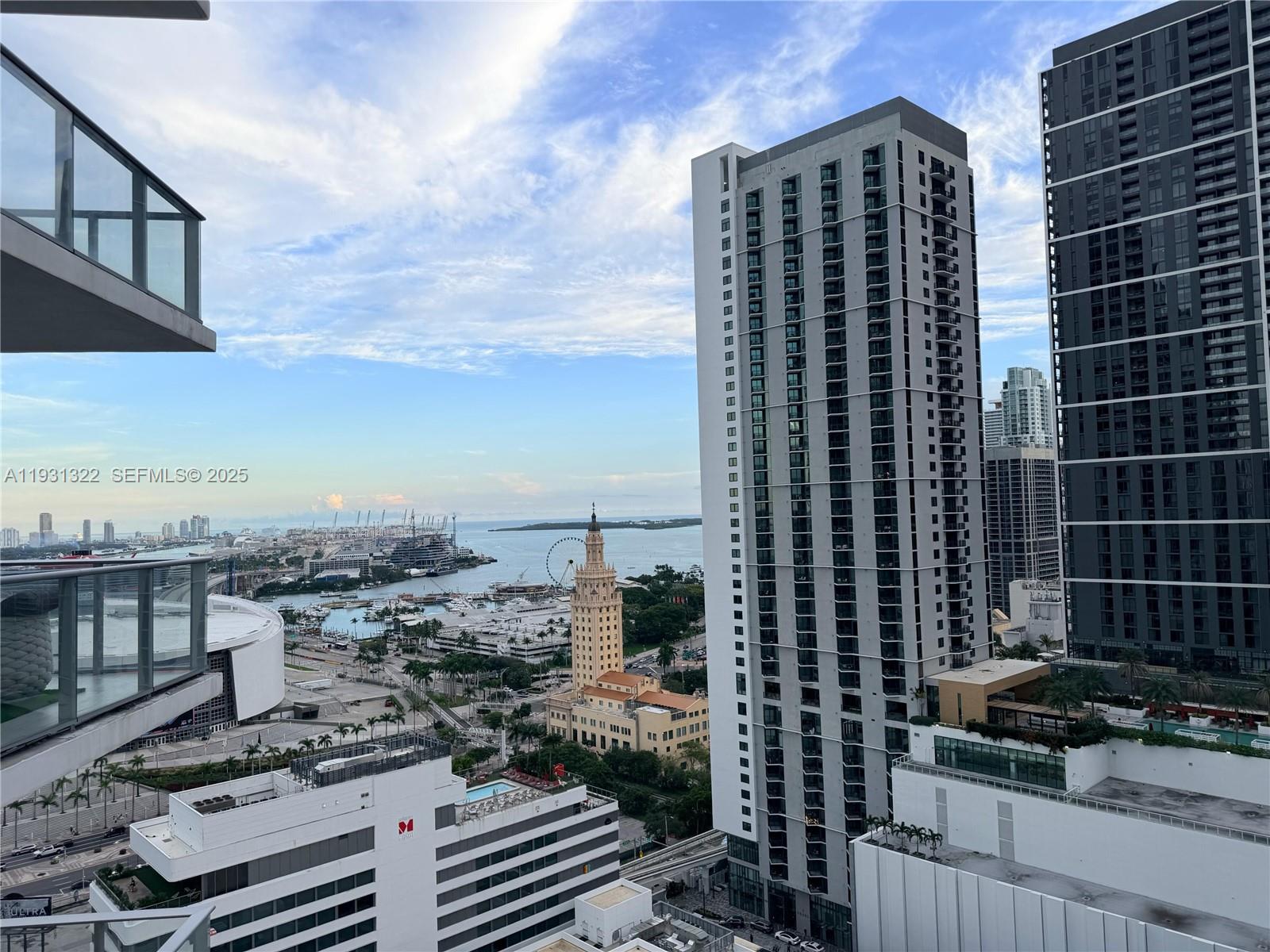PARAMOUNT MIAMI WORLDCENT - Residential