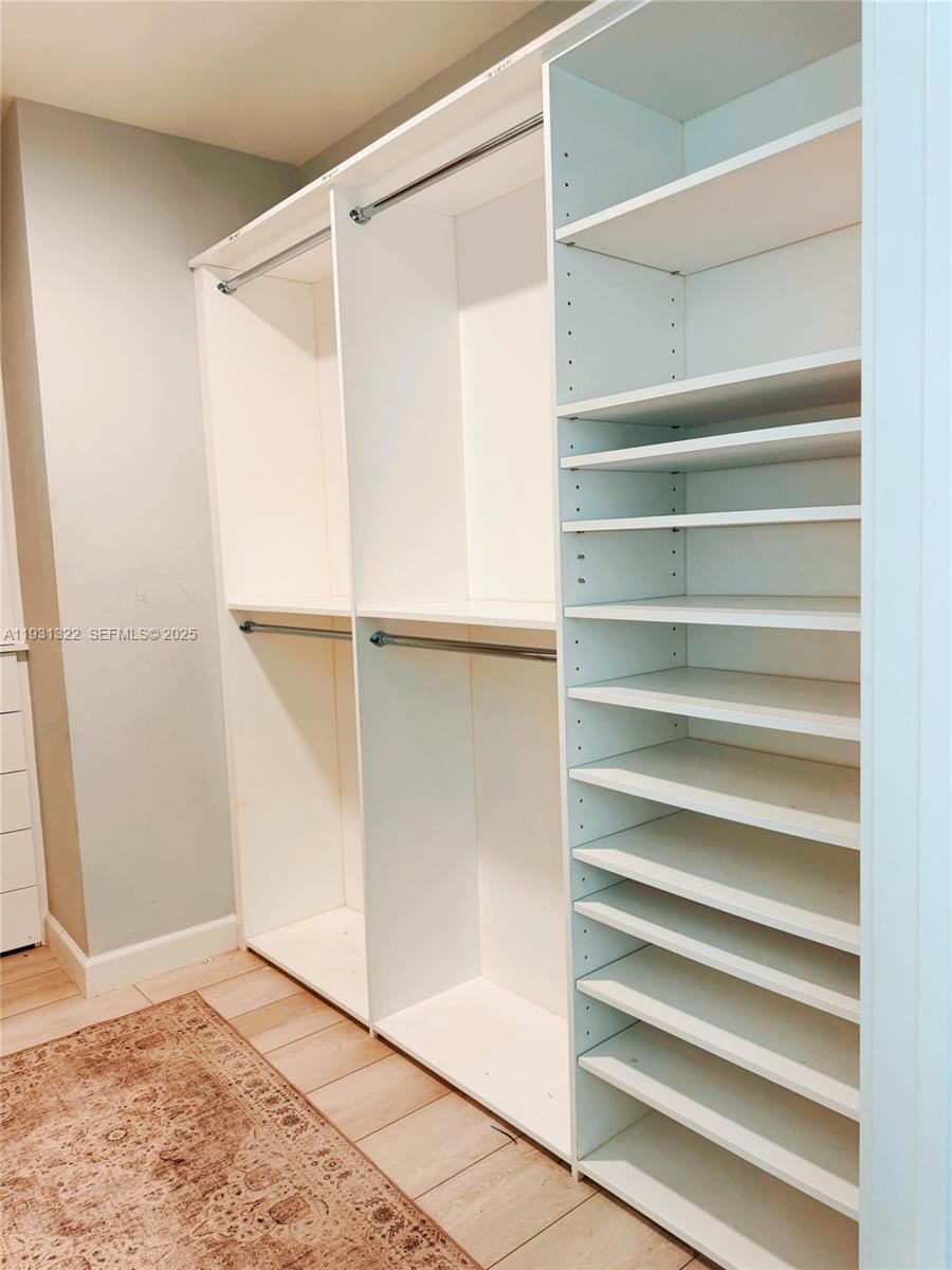 PARAMOUNT MIAMI WORLDCENT - Residential