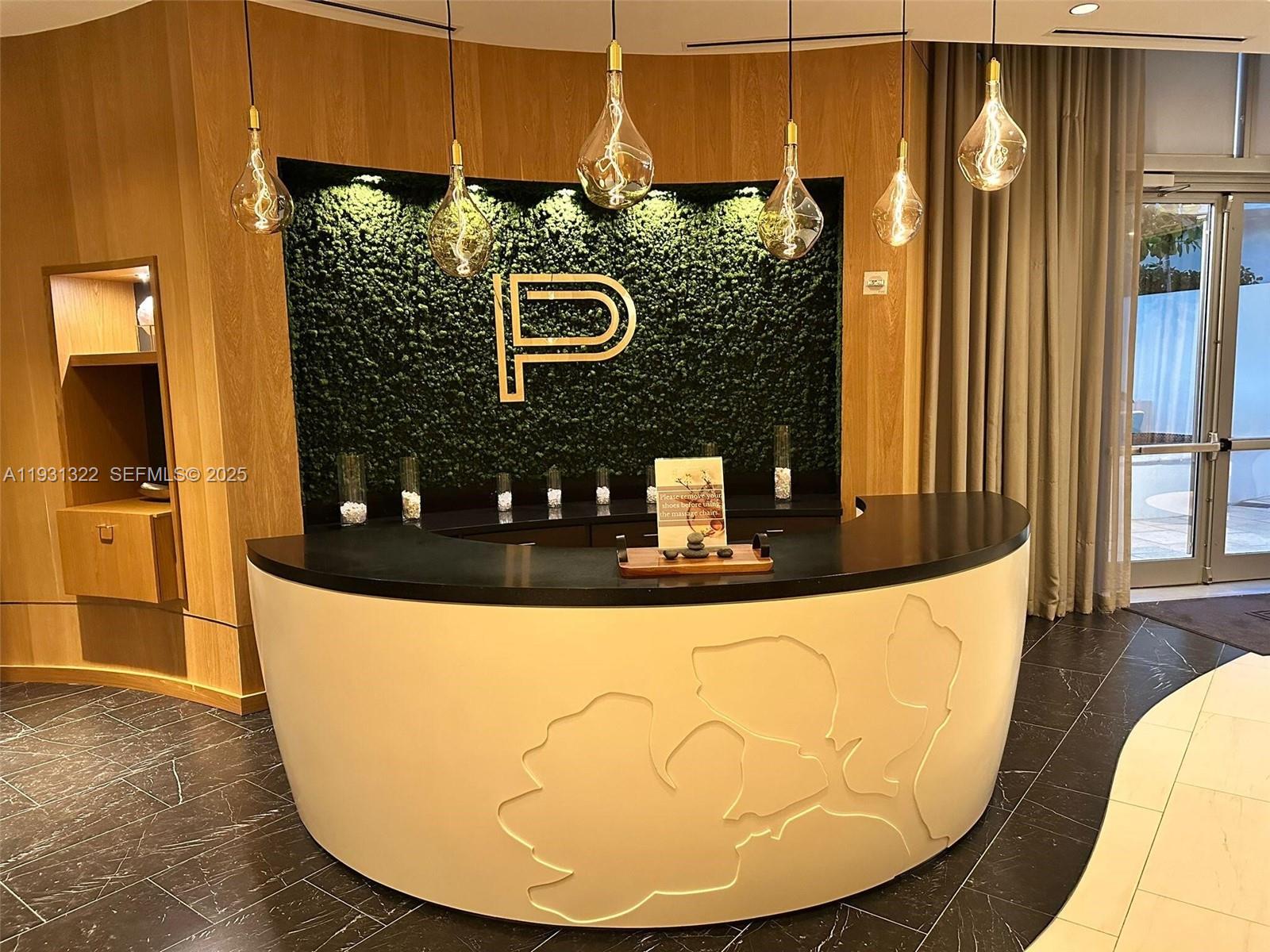 PARAMOUNT MIAMI WORLDCENT - Residential