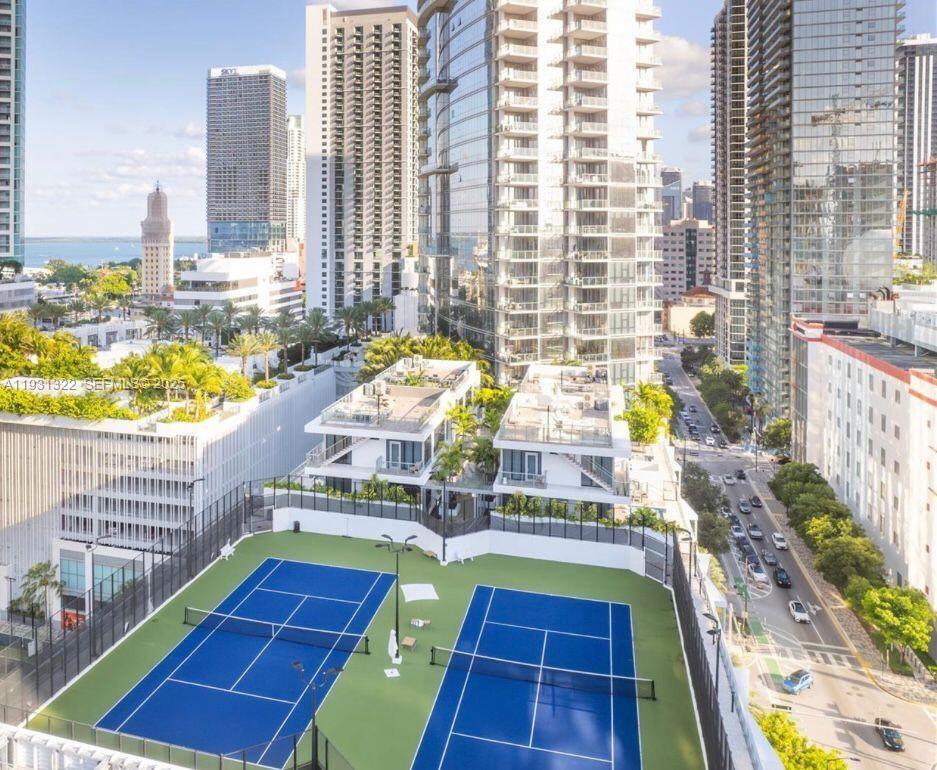PARAMOUNT MIAMI WORLDCENT - Residential