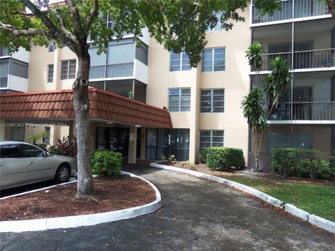 Condominium in Lauderhill FL 4156 Inverrary Dr Dr.jpg