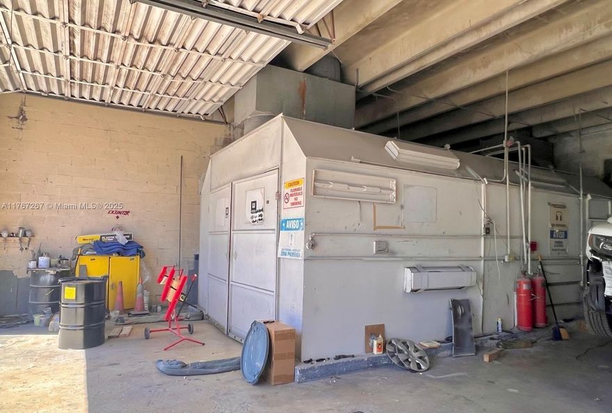 Body shop with an active paint booth For Sale in Hialeah, conveniently located next to the Gratigny Parkway. The shop is fully licensed and permits are up to date with the city, ensuring a smooth transition for the new owner and saving time and money. Fits about 50-54 cars between the warehouse and yard parking, featuring four bay doors, Spray booth, a Car-O-Liner frame machine, a lift, compressors, tools, and a security camera system, all included in the sale. With a steady workflow from dealerships and insurance companies, this is a turnkey opportunity for anyone looking to step into a well-established body shop business.