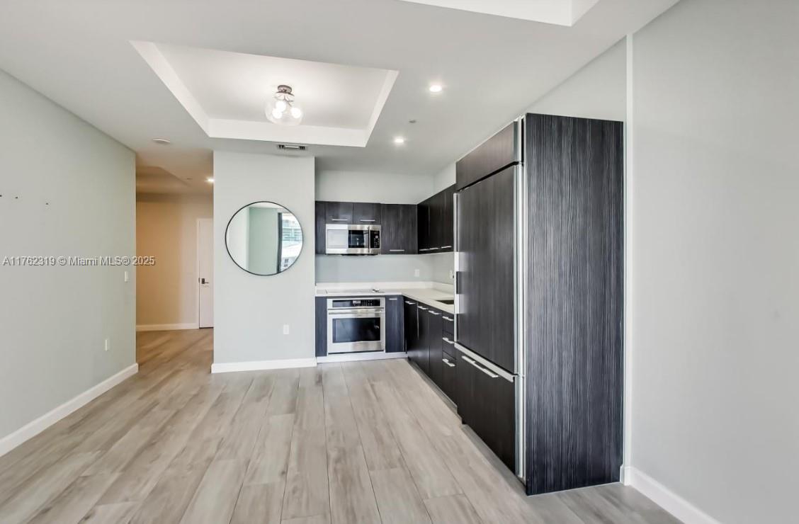 45 SW 9th St 4104