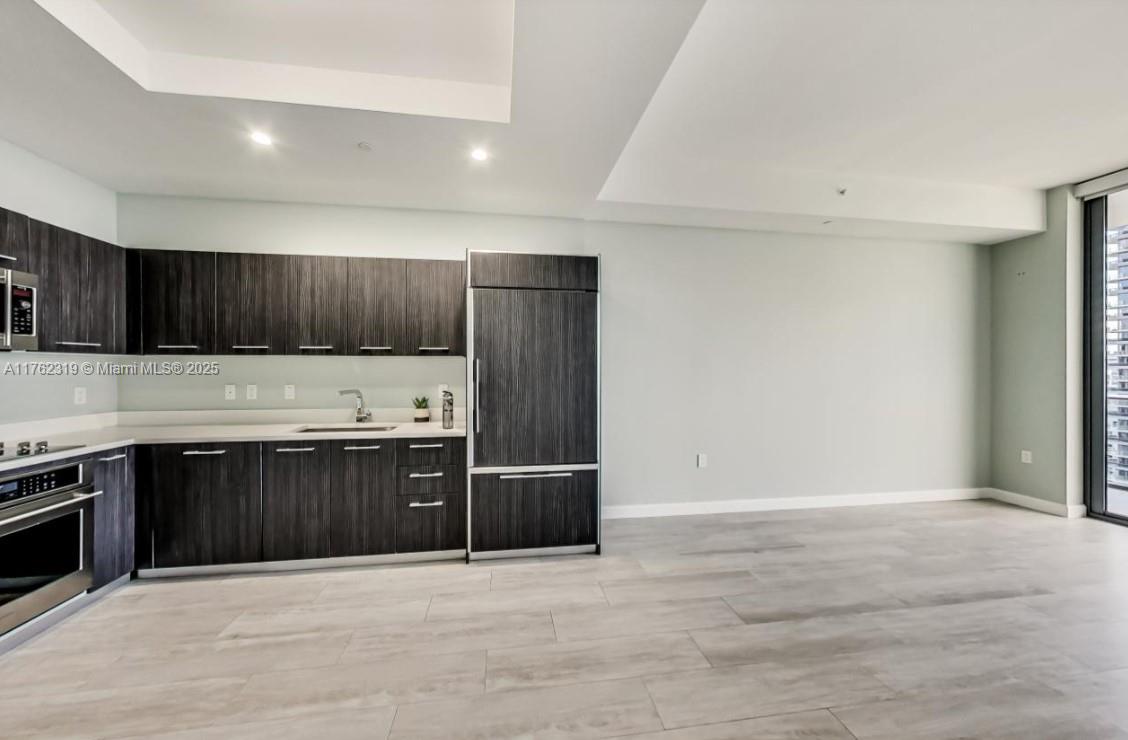 45 SW 9th St 4104