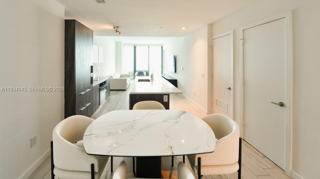 GRAN PARAISO CONDO - Residential