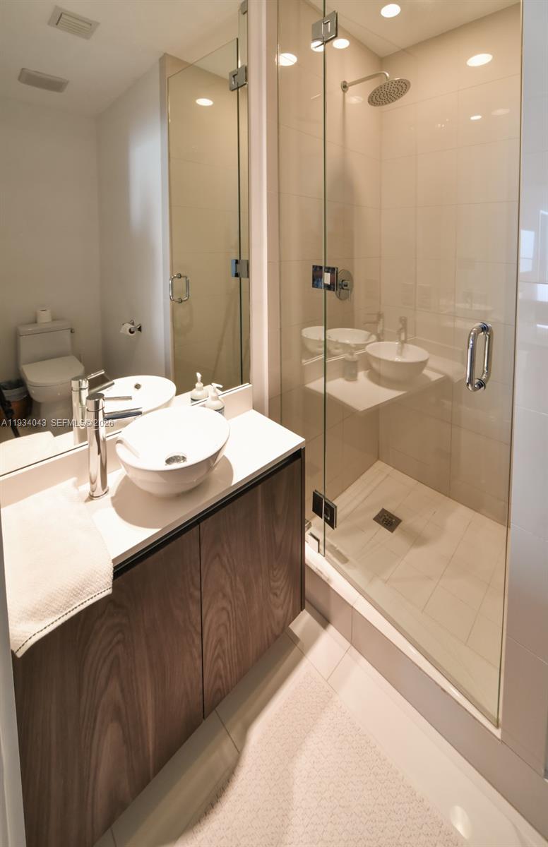 GRAN PARAISO CONDO - Residential