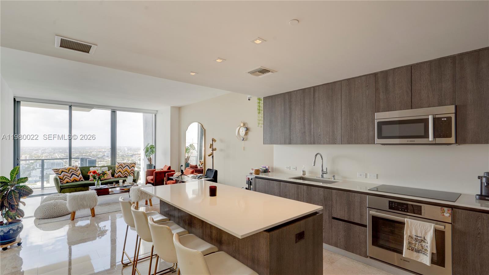 RISE CONDO - Residential