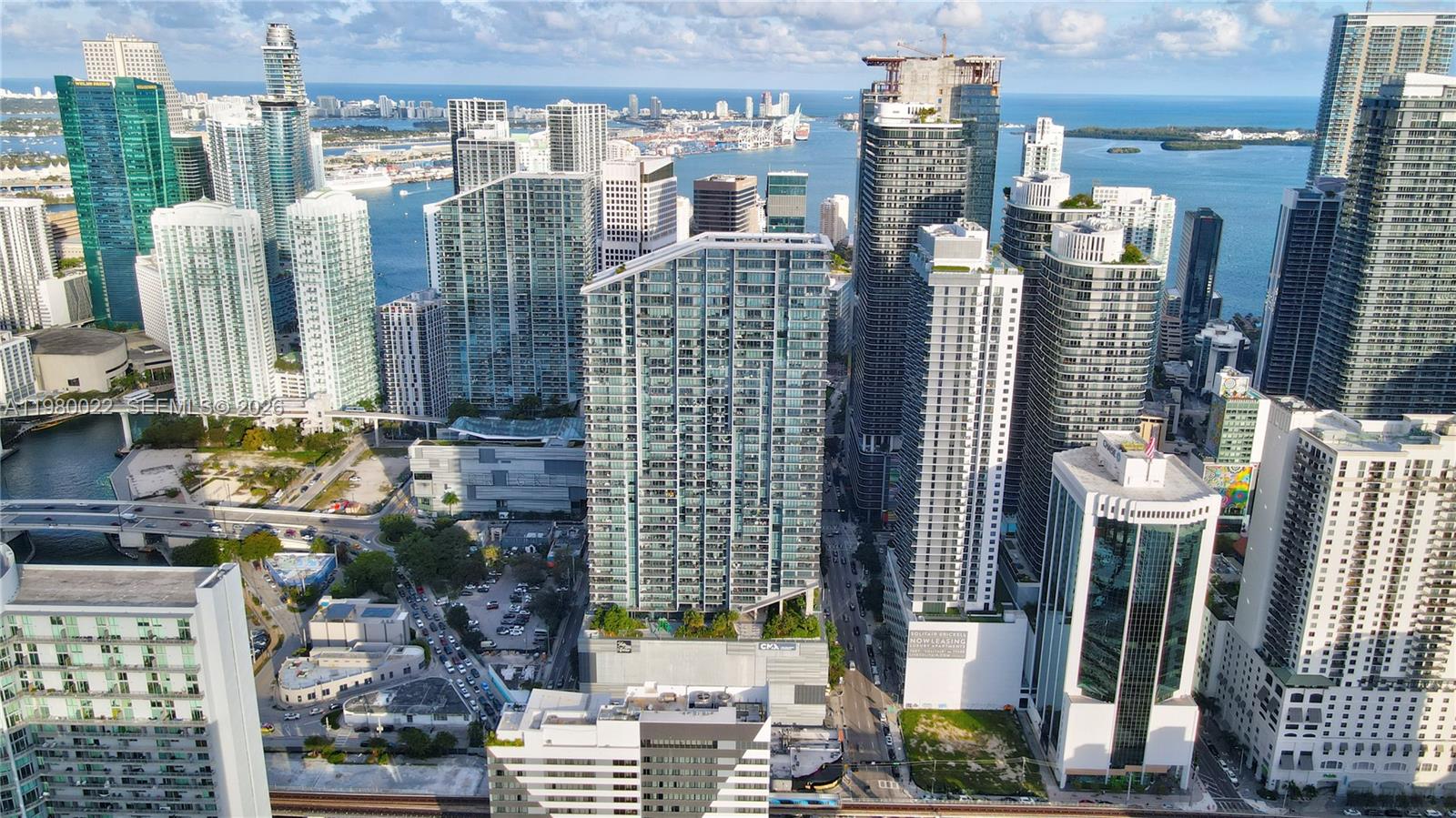 RISE CONDO - Residential